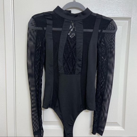 Windsor Sexy Black Bodysuit - Picture 2 of 4